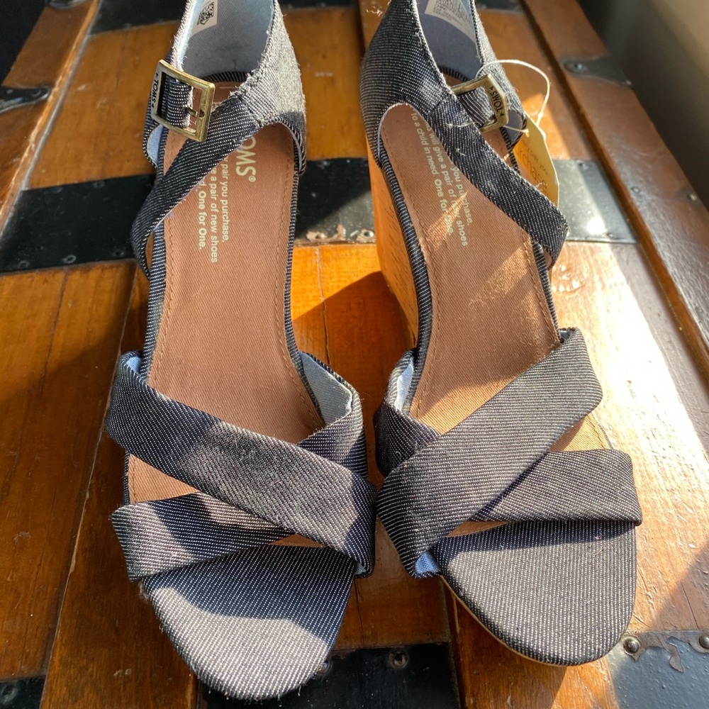 Toms Sienna Black Denim Wedges
